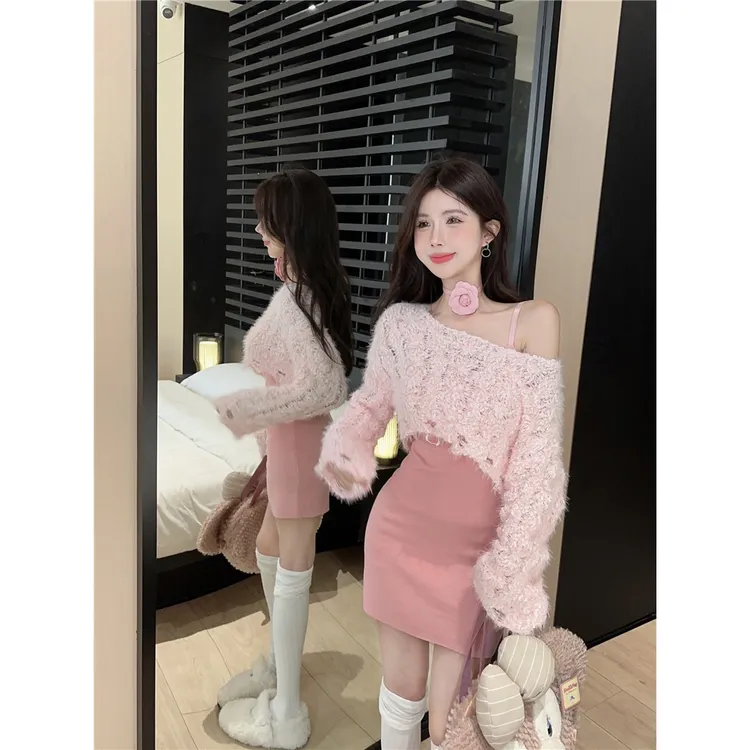 甜美辣妹宽松显瘦短款针织上衣修身包臀吊带连衣裙两件套女秋冬季