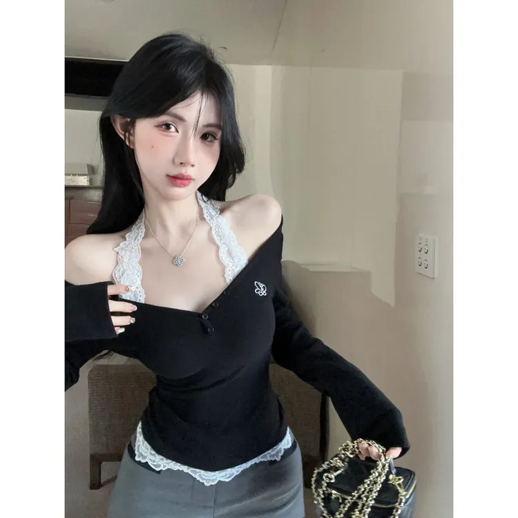 法式气质别致2025秋季新款气质纯欲黑色蕾丝挂脖针织打底衫上衣女