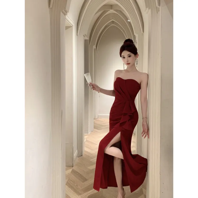 韩版气质高级感修身显瘦褶皱设计感抹胸鱼尾开叉晚礼服长裙女夏季
