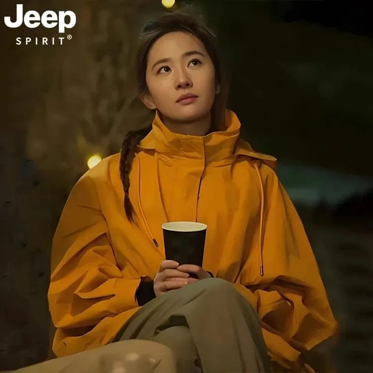 JEEP吉普玫瑰的故事同款三合一冲锋衣连帽宽松情侣款时尚百搭外套