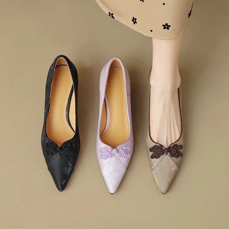 4.5CM,国风牛皮女单鞋气质尖头粗跟高跟鞋春秋裸色尖头粗跟高跟鞋