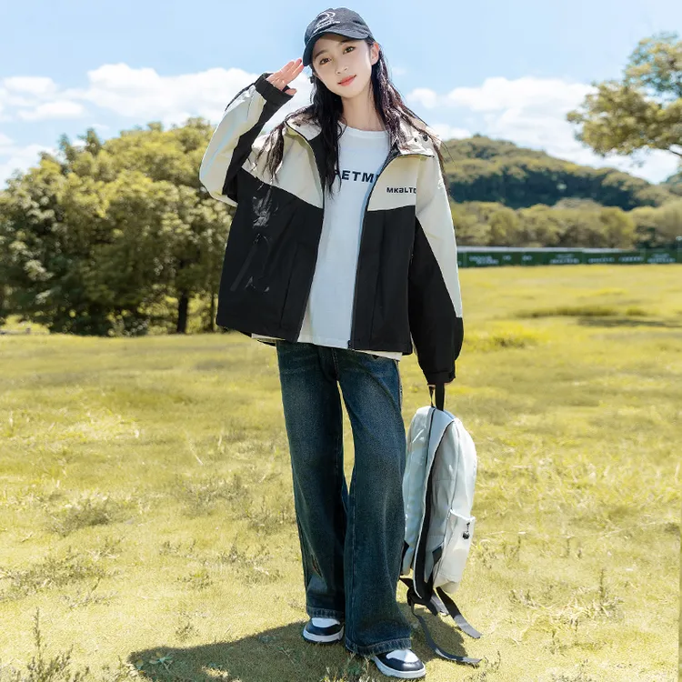 女童春秋外套2025新款秋装中大童洋气休闲冲锋衣儿童连帽运动夹克
