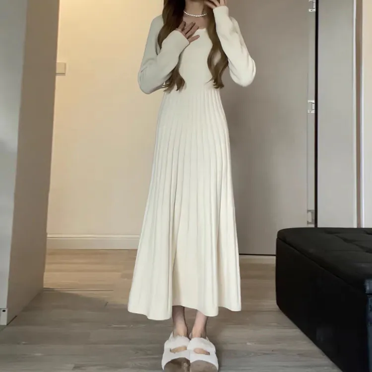 高级感收腰显瘦毛衣裙长裙子秋冬季温柔内搭大衣打底针织连衣裙女