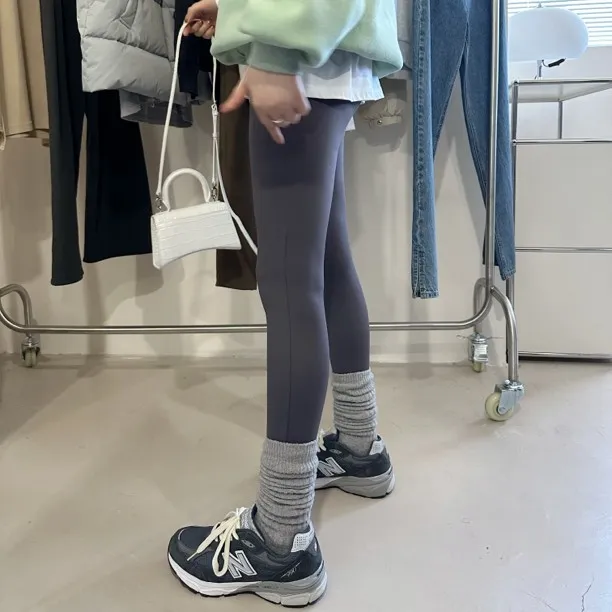 widelia老大同款及膝堆堆袜