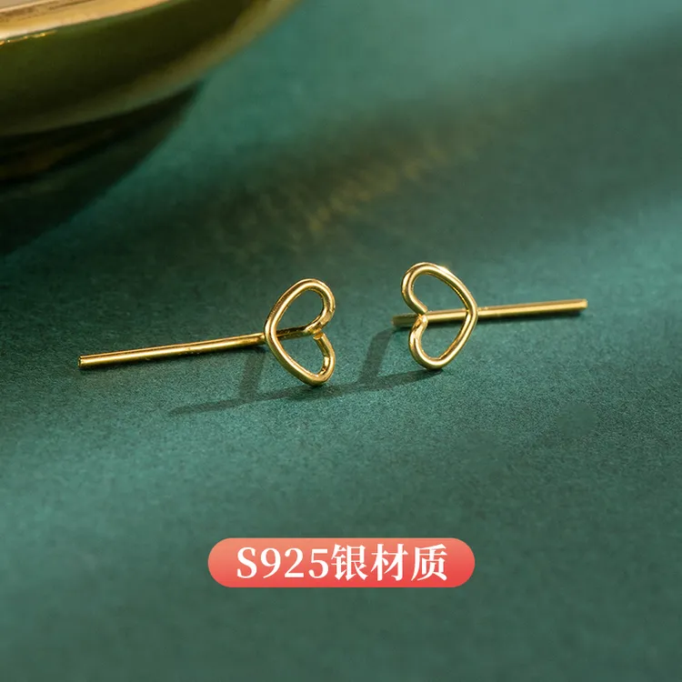 925银耳饰 爱心耳钩耳钉推荐2025年火爆款网红款时尚日用小众饰品