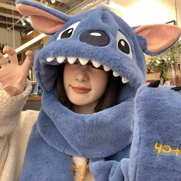可爱的史迪仔帽子围巾一体女冬季新款可爱毛绒加厚保暖手套三件套