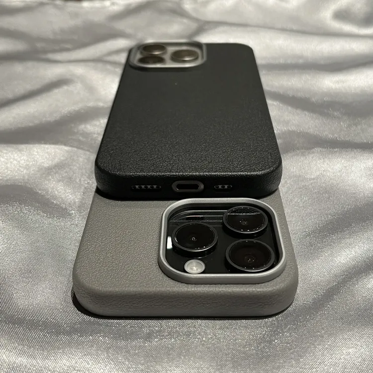 高级感皮纹金属孔适用iPhone16/15promax苹果14手机壳13/12防摔xs