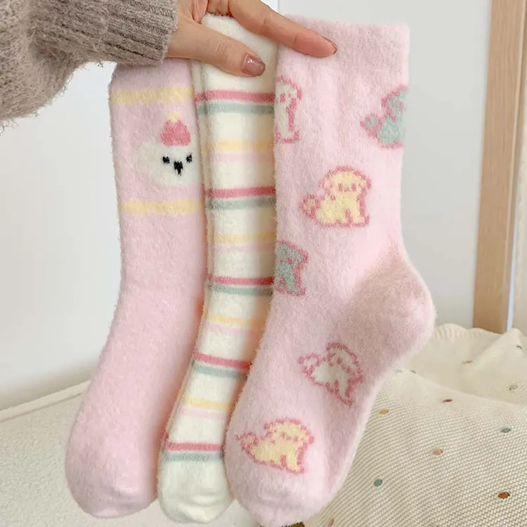 毛茸茸袜子女可爱睡觉穿的秋冬女生加厚居家冬季保暖中筒睡眠