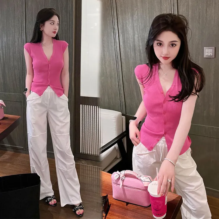 洋气夏季别致无袖上衣女夏时尚辣妹显瘦法式小众针织高级感玫红色