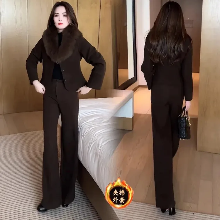 洋气时尚套装女冬季新款显瘦毛领夹棉加厚短外套阔腿裤气质两件套