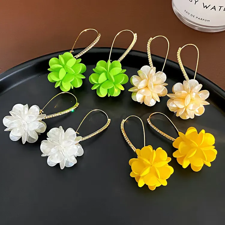 小芳演绎用品店花朵韩系高级感甜美夏季氛围感时尚百搭耳饰女