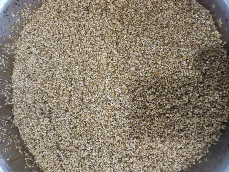 手工大肉粽每只250克左右，85元10只，顺风包邮