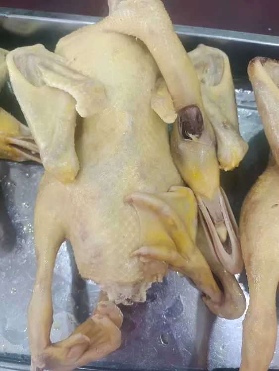 梁弄高山土糟鸭（小呆头鸭），净重2.8斤左右，一只一盒包装