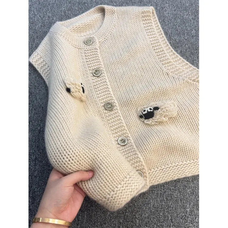 CHAO推荐！背心女马甲针织衫叠穿杏色百搭气质独特慵懒感别致上衣