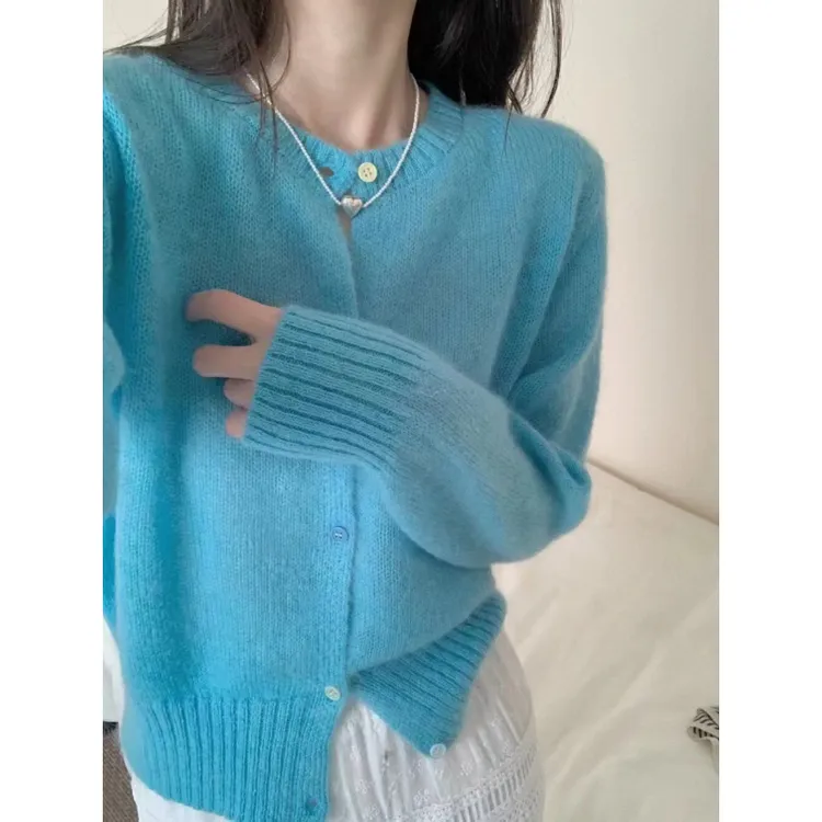 太好穿了~，软糯又细腻！好版型~多巴胺海盐蓝毛衣女早秋针织衫上衣
