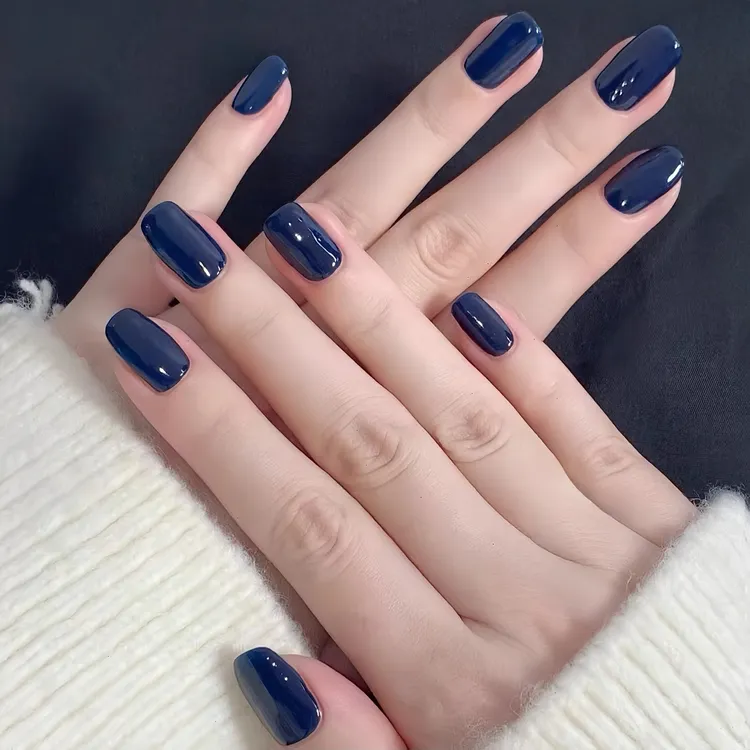 穿戴甲2025年新款纯色墨蓝色亮面防水手工成品中长款辣妹美甲贴片