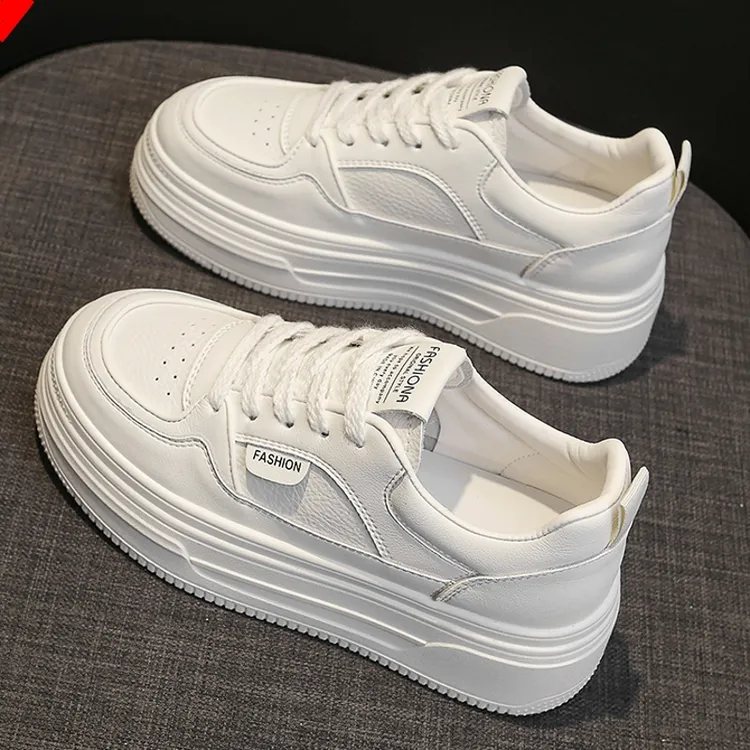 厚底小白鞋女爆款2025秋季新款时尚百搭透气板鞋学生休闲运动鞋女