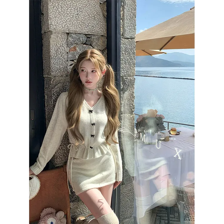 【甜心奶兔】温柔气质蝴蝶结扣长袖针织上衣高腰显瘦休闲短裙两件套