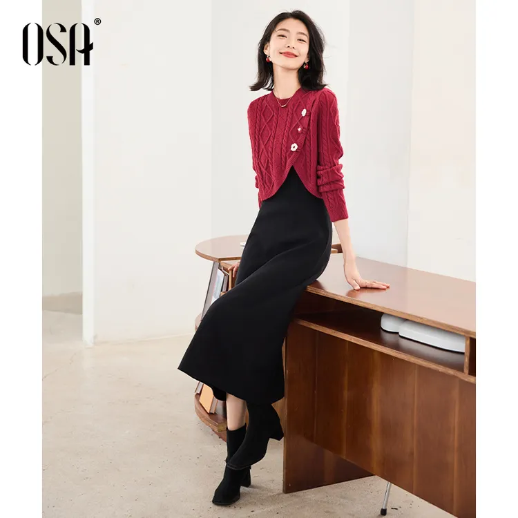 OSA/欧莎 气质套装红色扭花毛衣针织连衣裙两件套S123D13011
