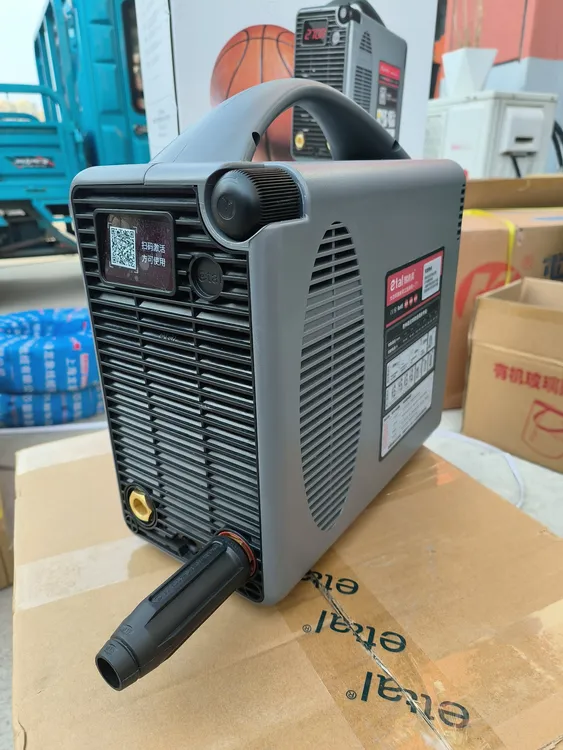 新款便携式电焊机工业级大功率智能焊接工具
