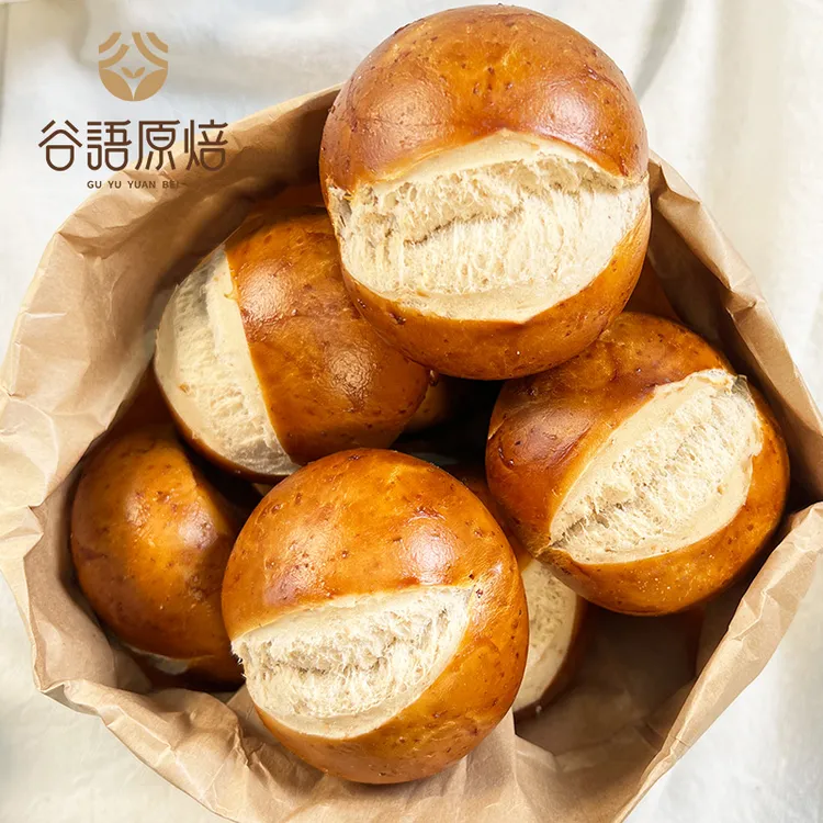 全麦碱水面包无油咸味即食抗饿早餐减0低脂卡无糖精代餐饱腹欧包