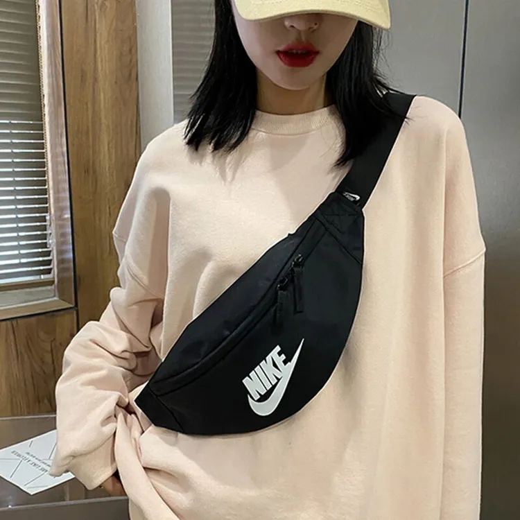 NIKE耐克斜挎包男包女包夏季新款户外健身训练钥匙单肩包DB0490