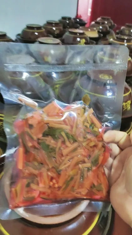 农家酸辣红萝卜杆——袋装