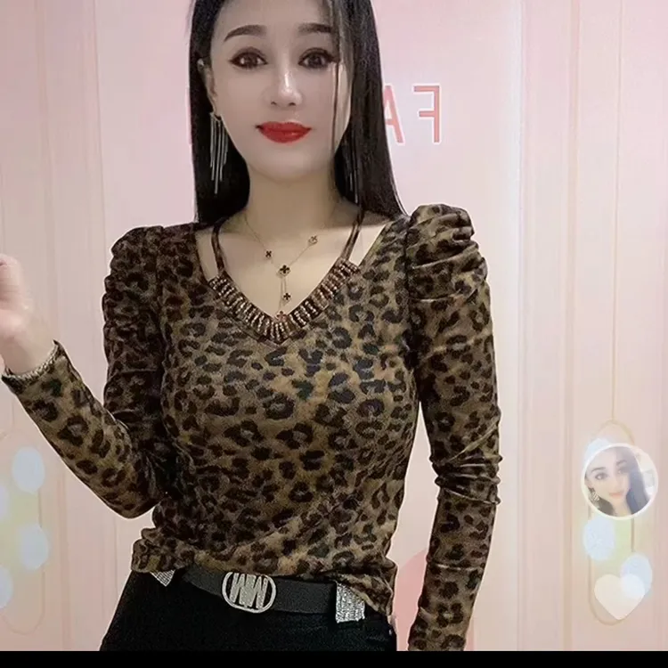 欧洲站V领锁骨带高弹深咖豹纹洋气显瘦百搭打底衫上衣长袖印花