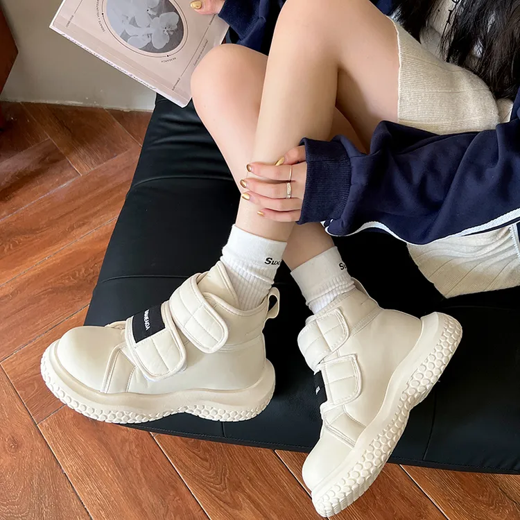 南在南方白色厚底雪地靴女冬季2024新款网红加绒加厚保暖增高棉鞋
