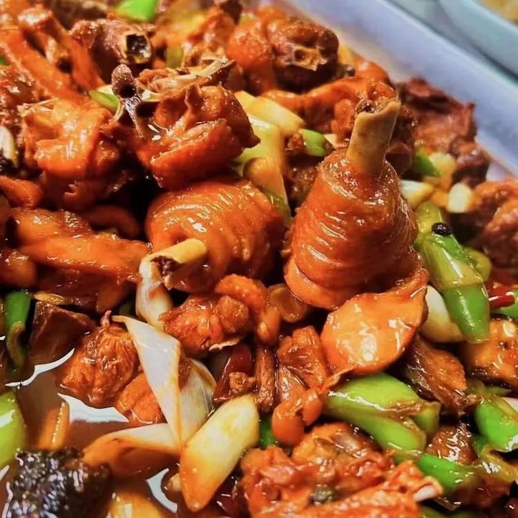 【送锅贴饼】临沂地锅鸡1500克1袋（含汤汁500克）两年老母鸡腿