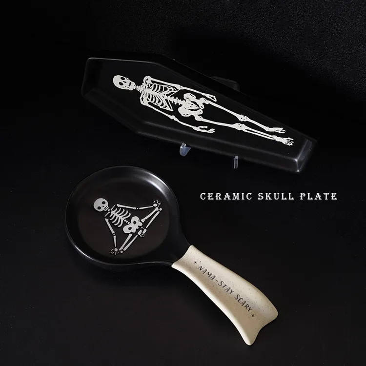 哥特风浮雕骷髅陶瓷雪茄缸