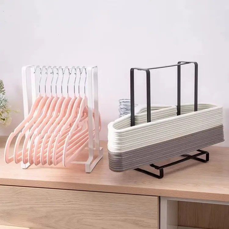 衣架收纳架衣架收纳盒晾衣架存放神器台置铁艺款防锈衣架收纳神器