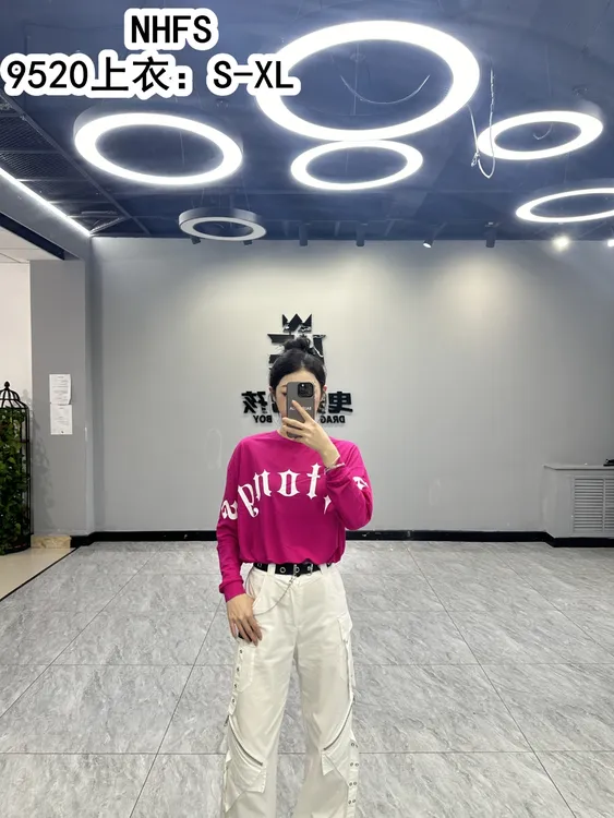 9520长袖体恤女款早秋新款长袖T恤 短款抽绳