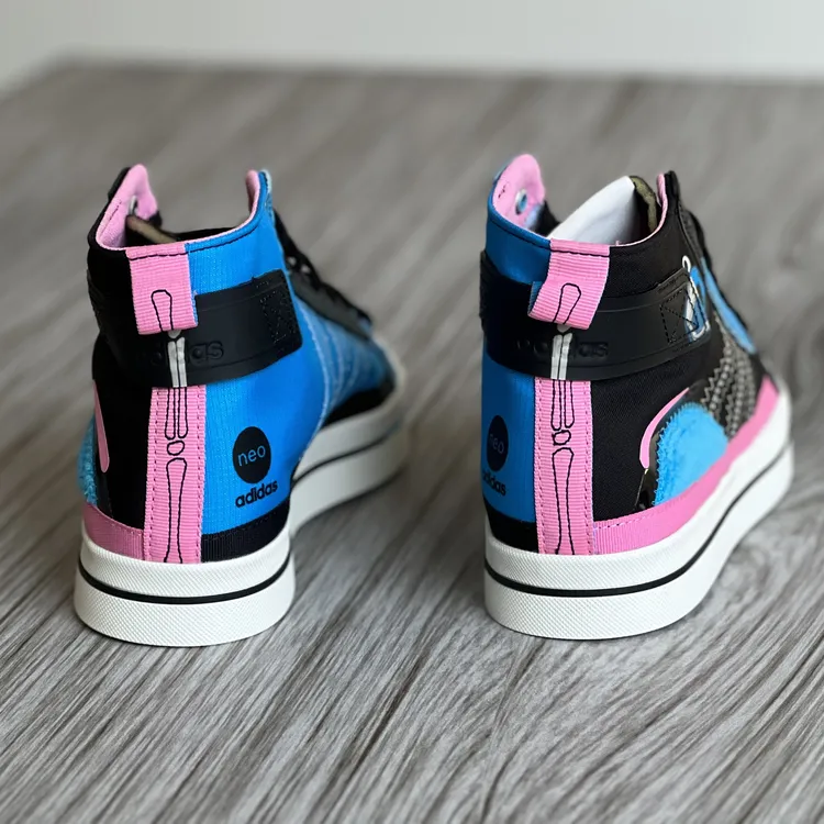 Adidas阿迪达斯NEO新款芝麻街联名运动休闲鞋时尚高帮板鞋GY2189
