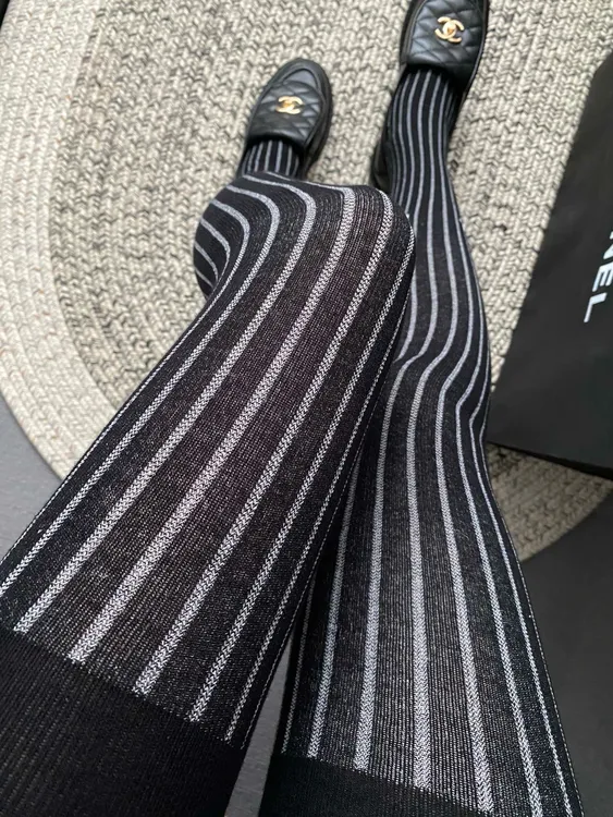 现货 小香奶打底袜女显瘦条纹黑色性感秋冬新款字母连裤袜