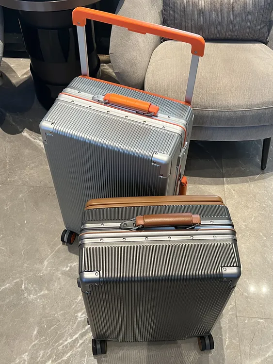 宽拉杆旅行行李箱行李箱女登机箱新款拉杆箱万向轮密码箱男皮箱