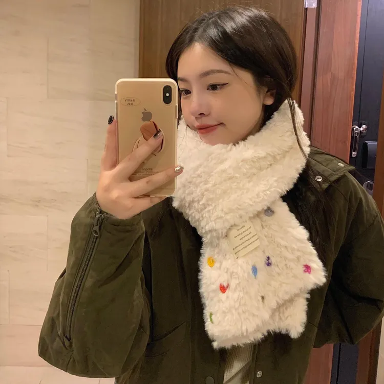韩版时尚纽扣毛绒加厚围巾女冬季学生加厚保暖学生百搭洋气围脖潮