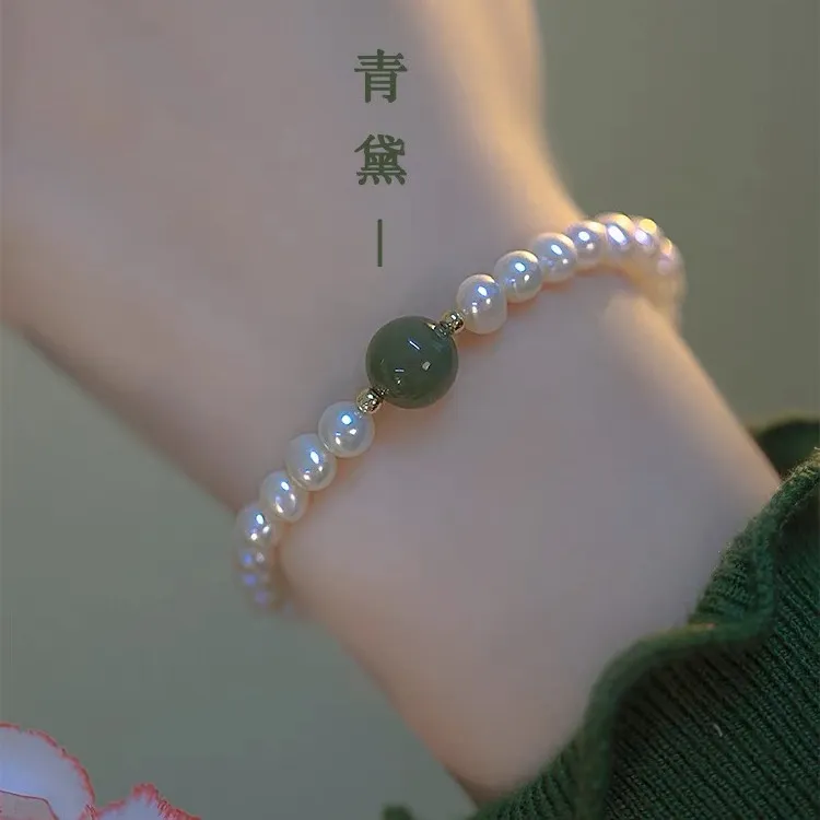 钛钢仿珍珠手链 时尚高级感转运贝珠手串小众设计感女生闺蜜手链