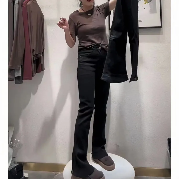 飞芊娅2025春季新款黑色百搭微喇牛仔裤女时尚高腰修身显瘦马蹄裤