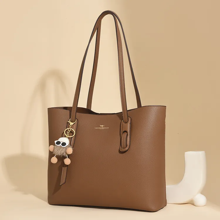 大容量托特包2025新款高级感时尚真皮包女包流行百搭新娘包女