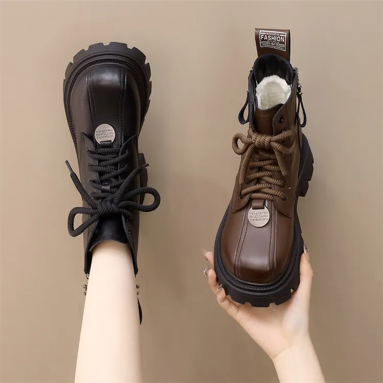 真皮马丁靴女2024春秋新款英伦风时尚百搭网红爆款软底显瘦短靴子