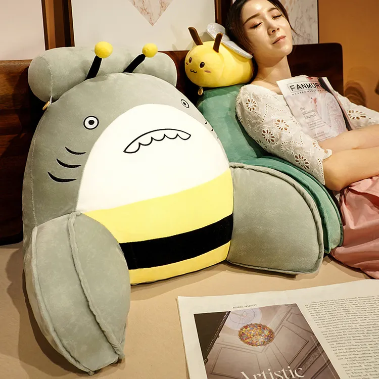 可爱卡通鲨Bee床头软包榻榻米靠枕学生宿舍大号可拆靠背垫三角枕