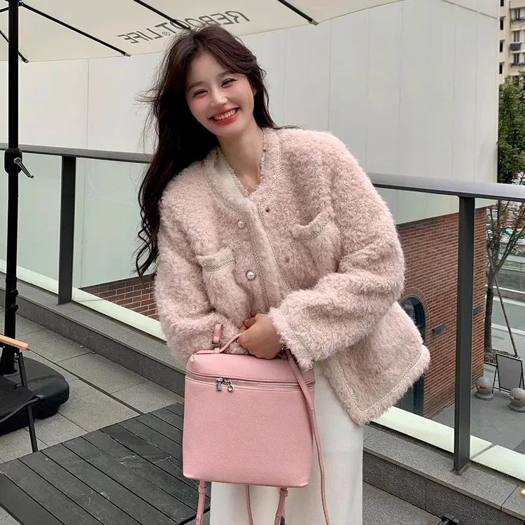 小香风羊羔毛外套女款爆款2025新款小个子皮毛一体加厚短款秋冬季