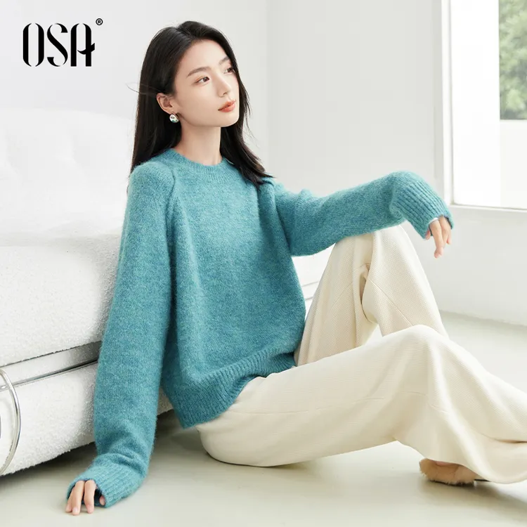 【矫矫专属】欧莎复古蓝落肩圆领毛衣S124D16003
