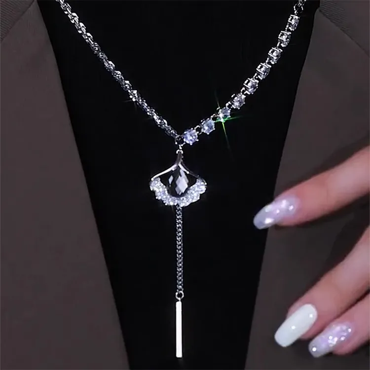 钛钢项链 三生有幸银杏叶项链女长款百搭毛衣链大气时尚挂件配饰