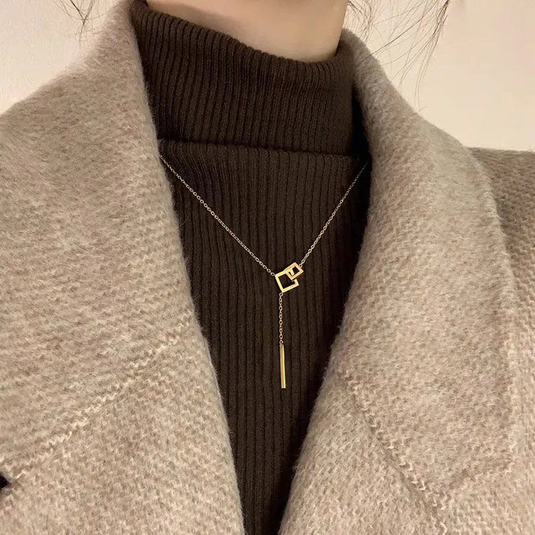 钛钢项链 钛钢几何方形环扣不掉色项链女小众设计感高领毛衣链潮