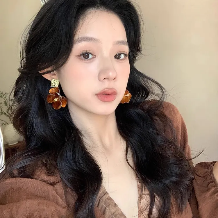 合金耳饰 法式慵懒感花朵耳钉女小众独特夸张显脸小耳环秋冬耳饰