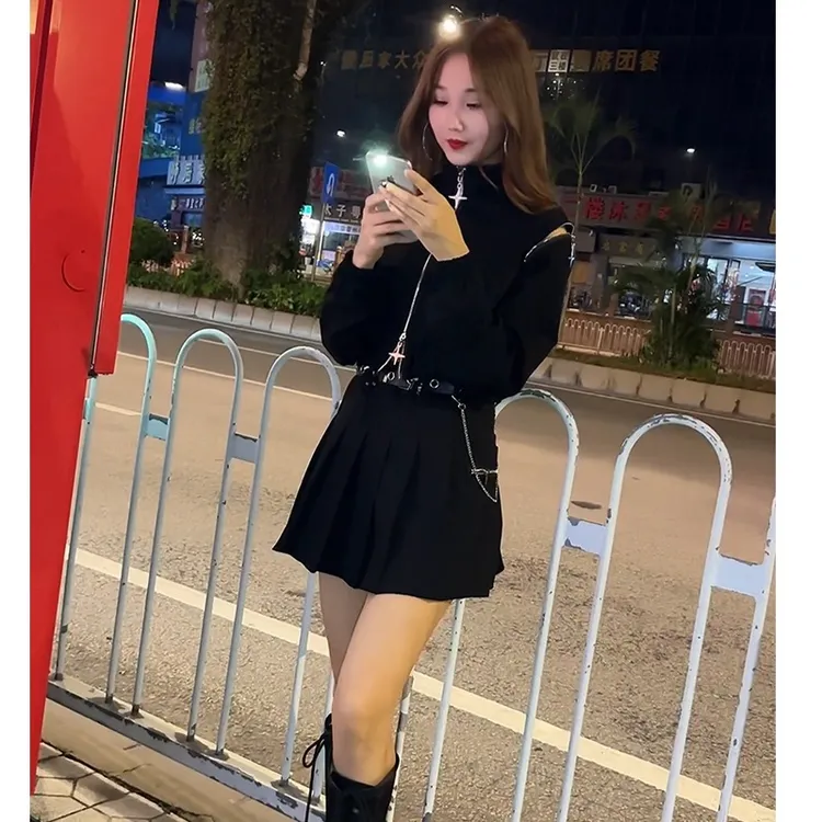 【枫香儿】卫衣女2025冬季新款爆版重工拉链漏肩抽绳时尚显瘦百搭