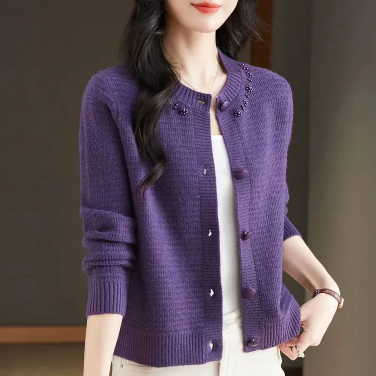 秋冬新款钉珠圆领毛衣开衫外套女士休闲洋气宽松外搭显瘦针织衫