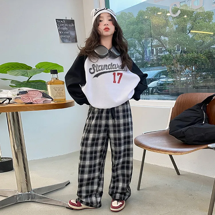 女童春秋套装2024秋季儿童洋气时髦撞色卫衣韩版格子阔腿裤两件套